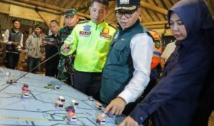 Dinas Perhubungan Kabupaten Bandung melaporkan pergerakan kendaraan yang melintas dari arah timur menuju barat masih sangat stabil.